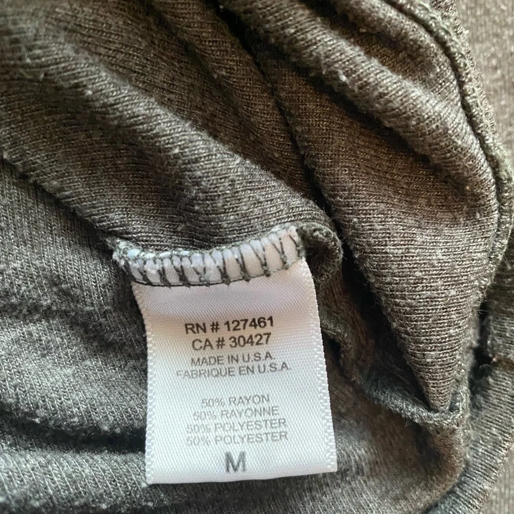 WildFox Sweatshirt size medium - Picture 4 of 5